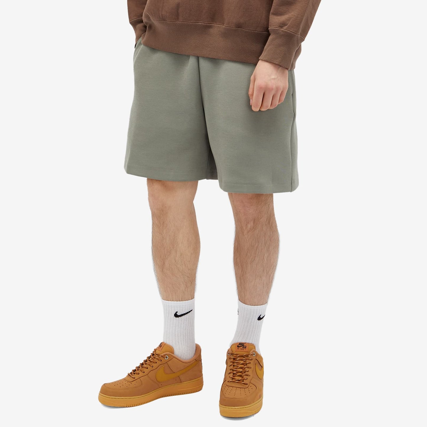 NIKE TECH FLEECE SHORTS
Dark Stucco