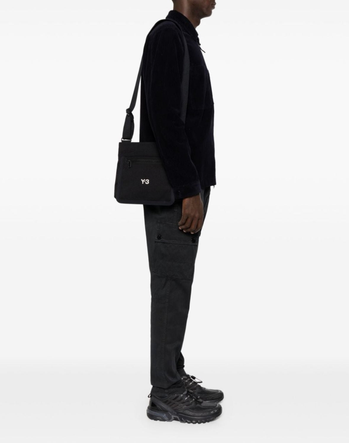 Y-3
Classic Sacoche shoulder bag