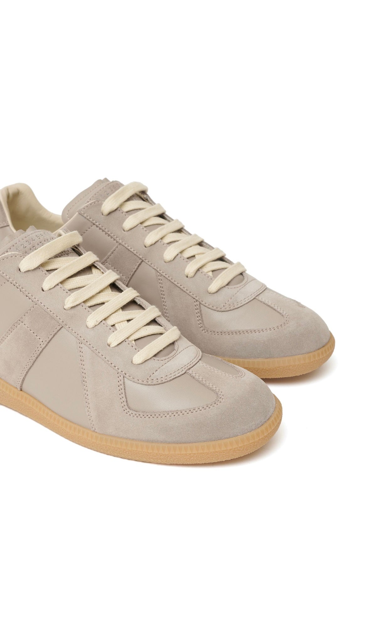 Maison Margiela
Replica panelled sneakers