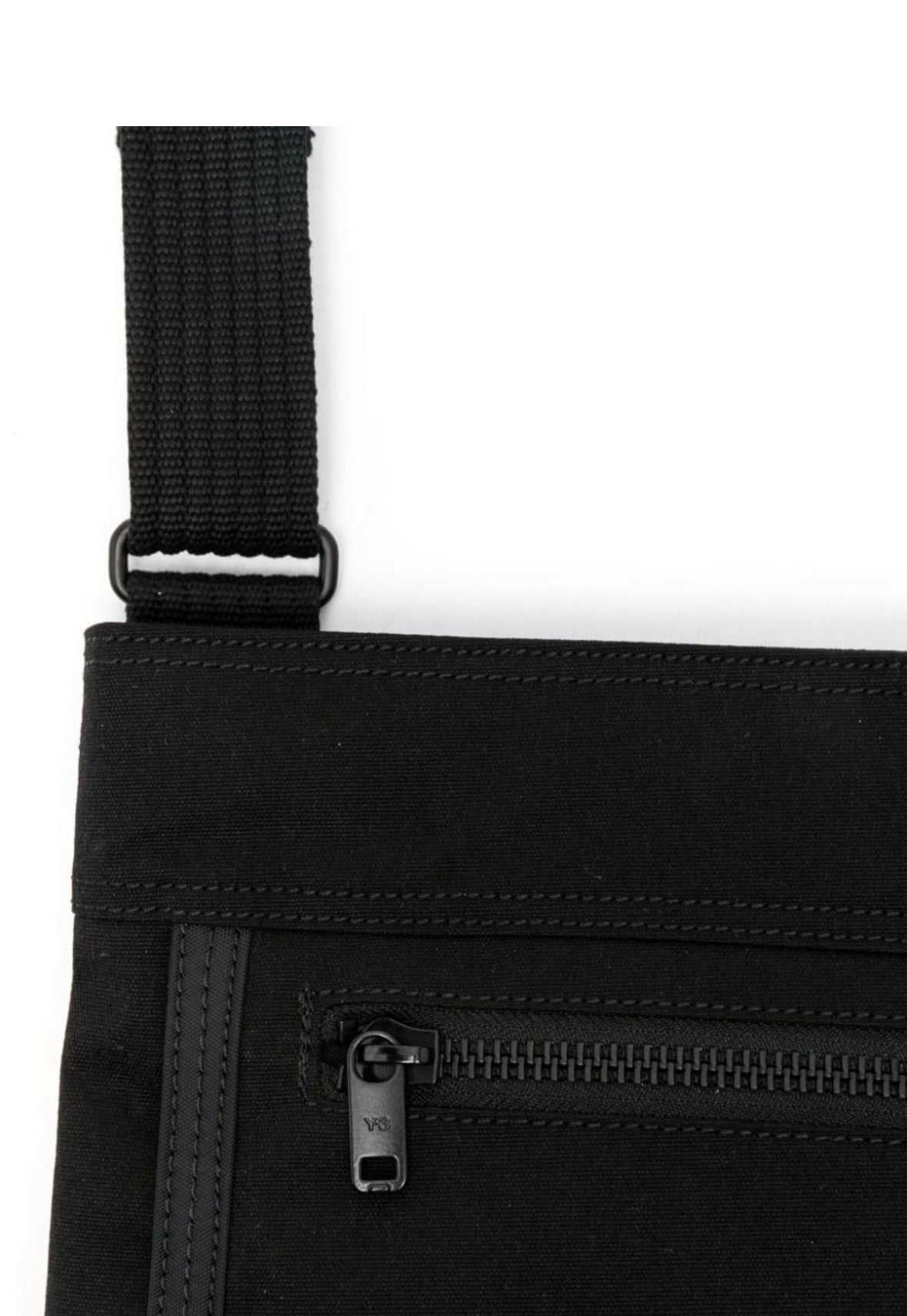 Y-3
Classic Sacoche shoulder bag