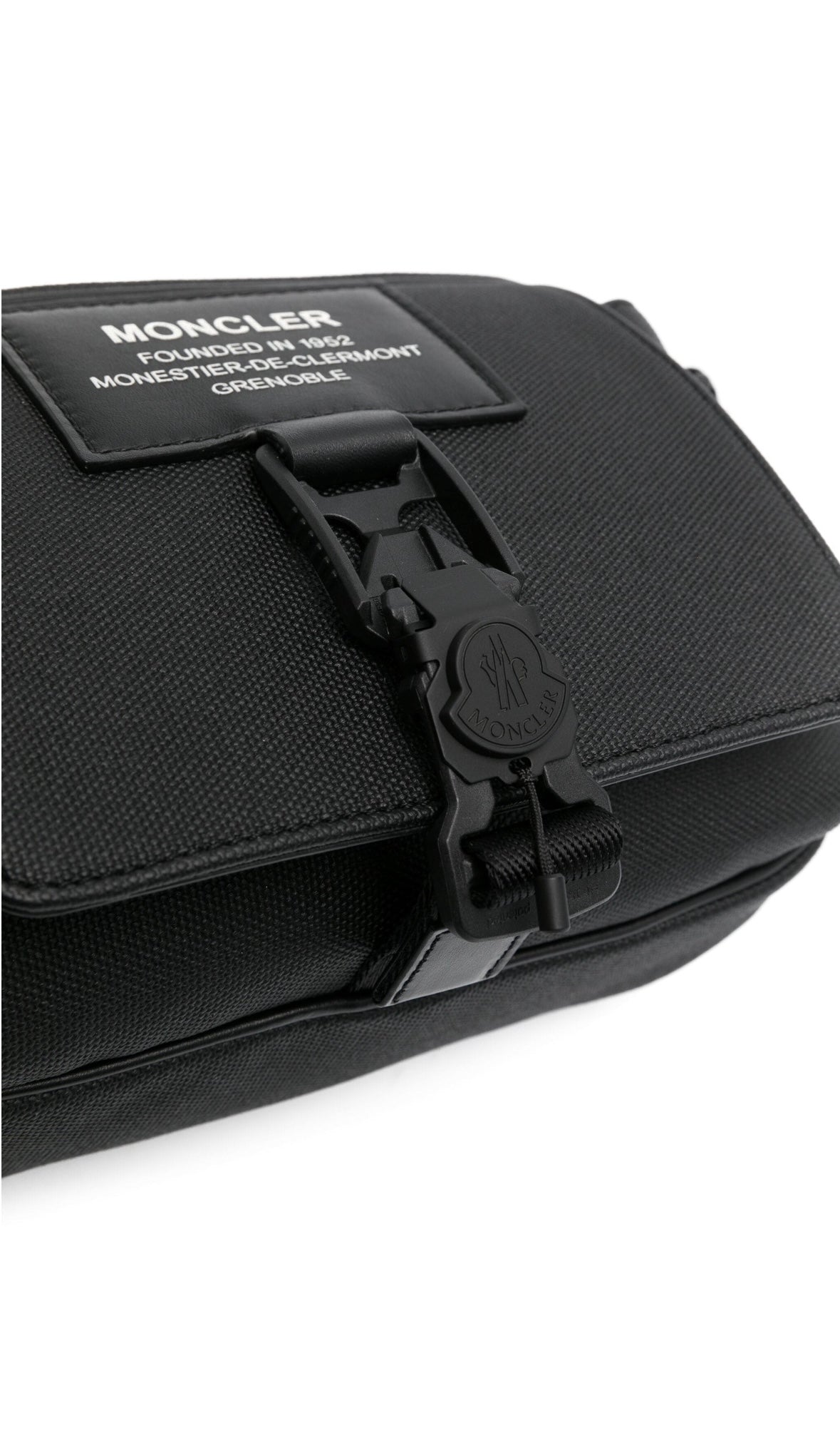 Moncler
Nakoa logo-patch messenger bag